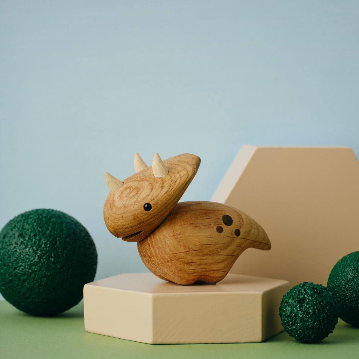 Trixie Wooden Figure – Cute Kawaii-Inspired Wooden Decor – Lucie Kaas