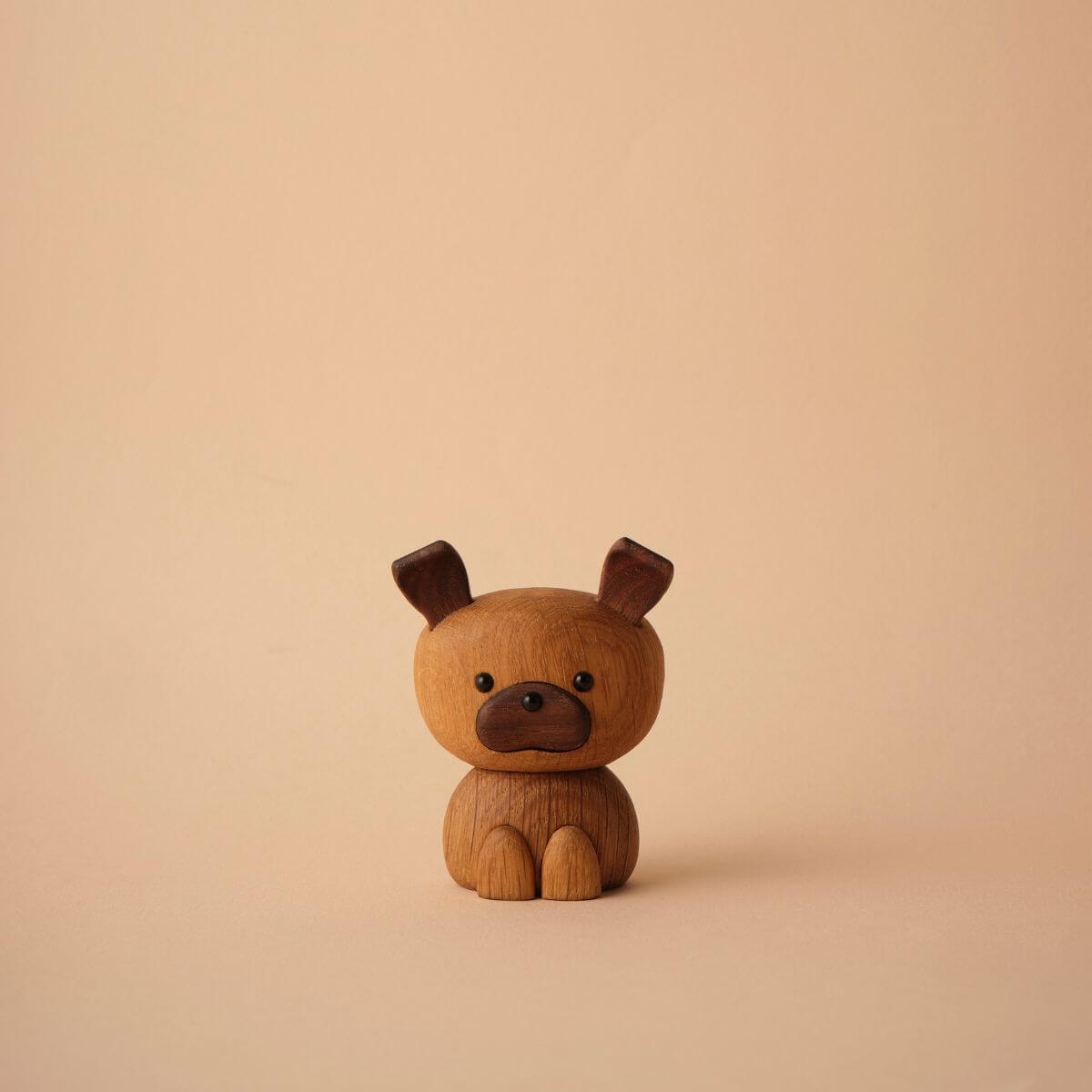 Buller Wooden Figure – Cute Kawaii-Inspired Wooden Decor – Lucie Kaas