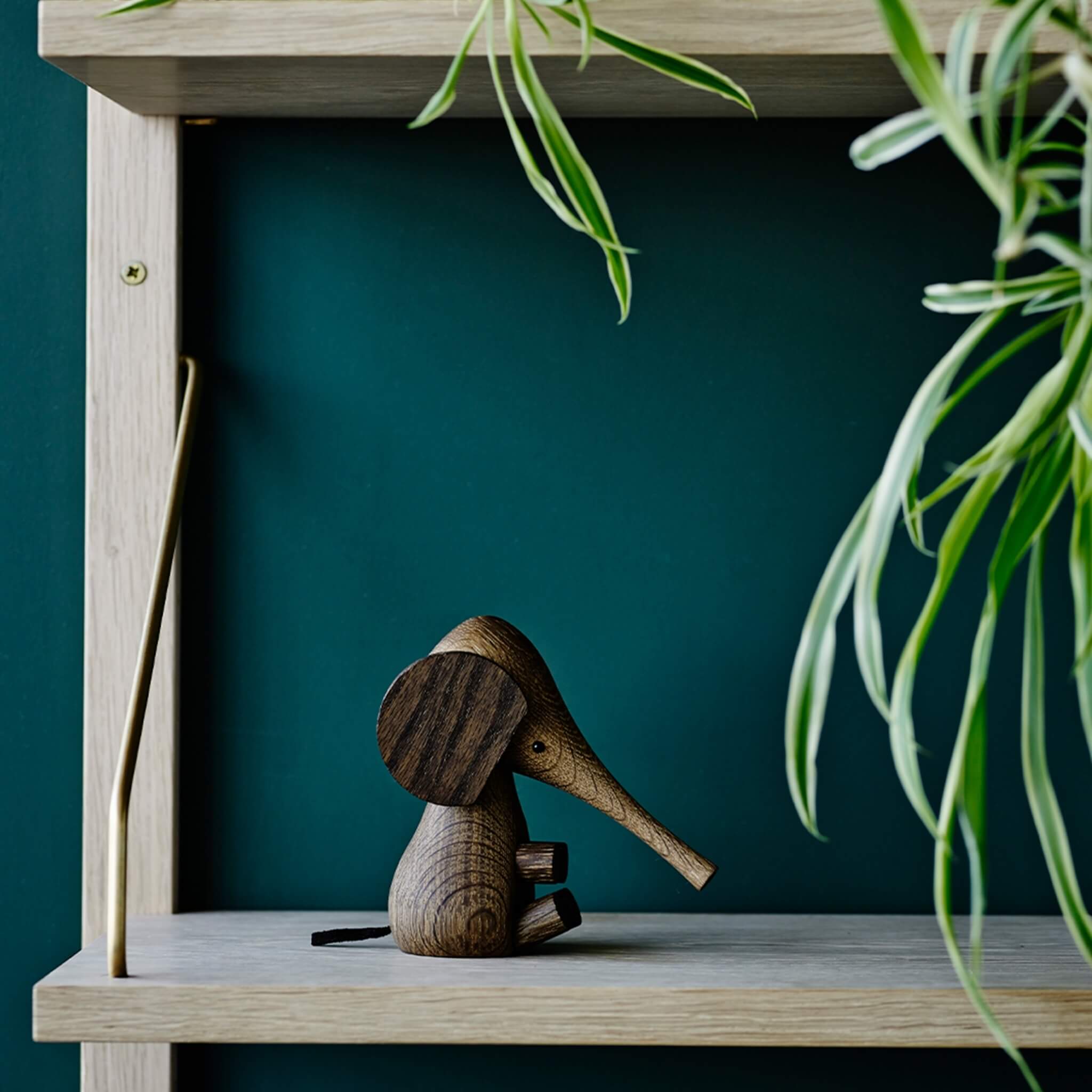 Baby Elephant | Smoked Oak | WOODEN ANIMALS – Lucie Kaas