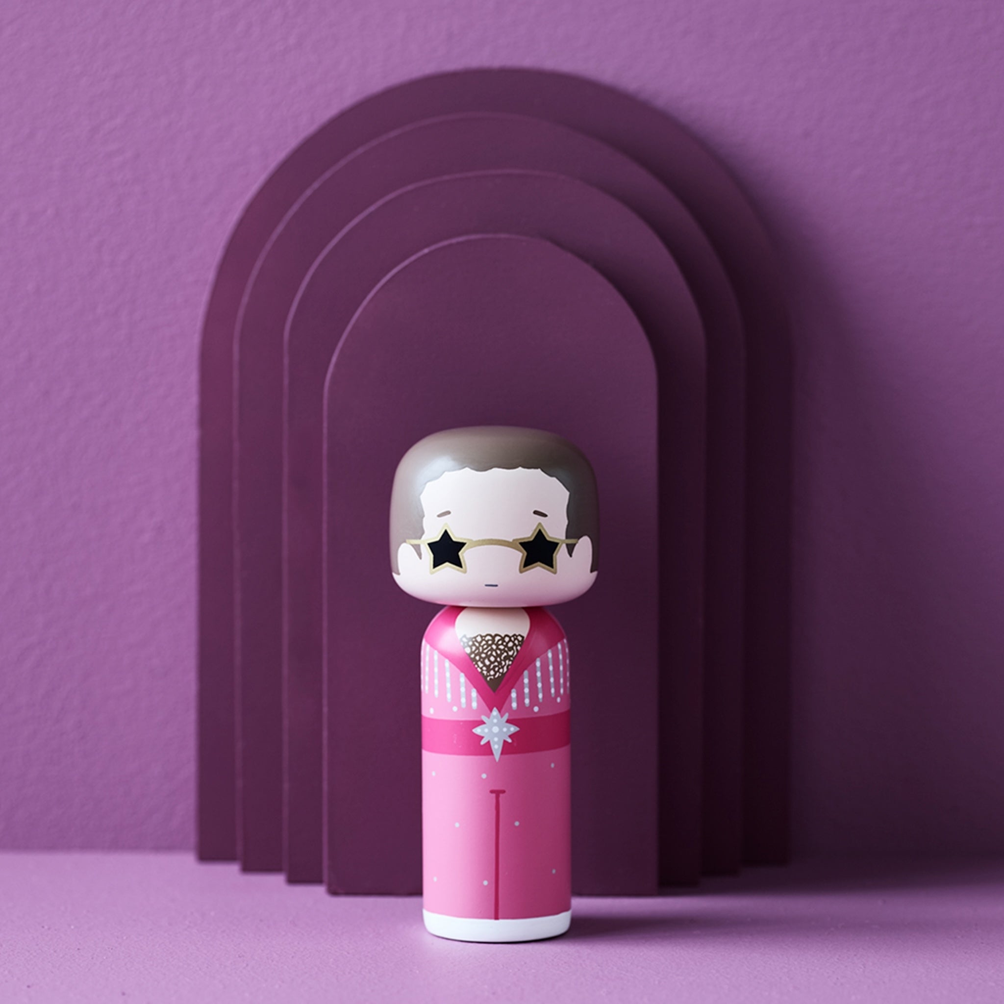LUCIE KAAS/ルーシーコース/Kokeshi doll/エルトンジョン Elton John Kokeshi Pink Outfit | Iconic Music Doll – Lucie Kaas