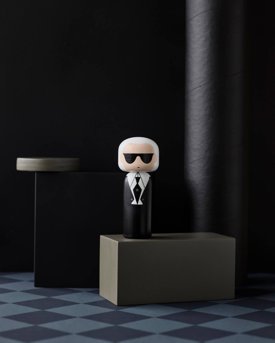 Karl Lagerfeld's personal Kokeshi Auctioned at Sotheby's - Lucie Kaas