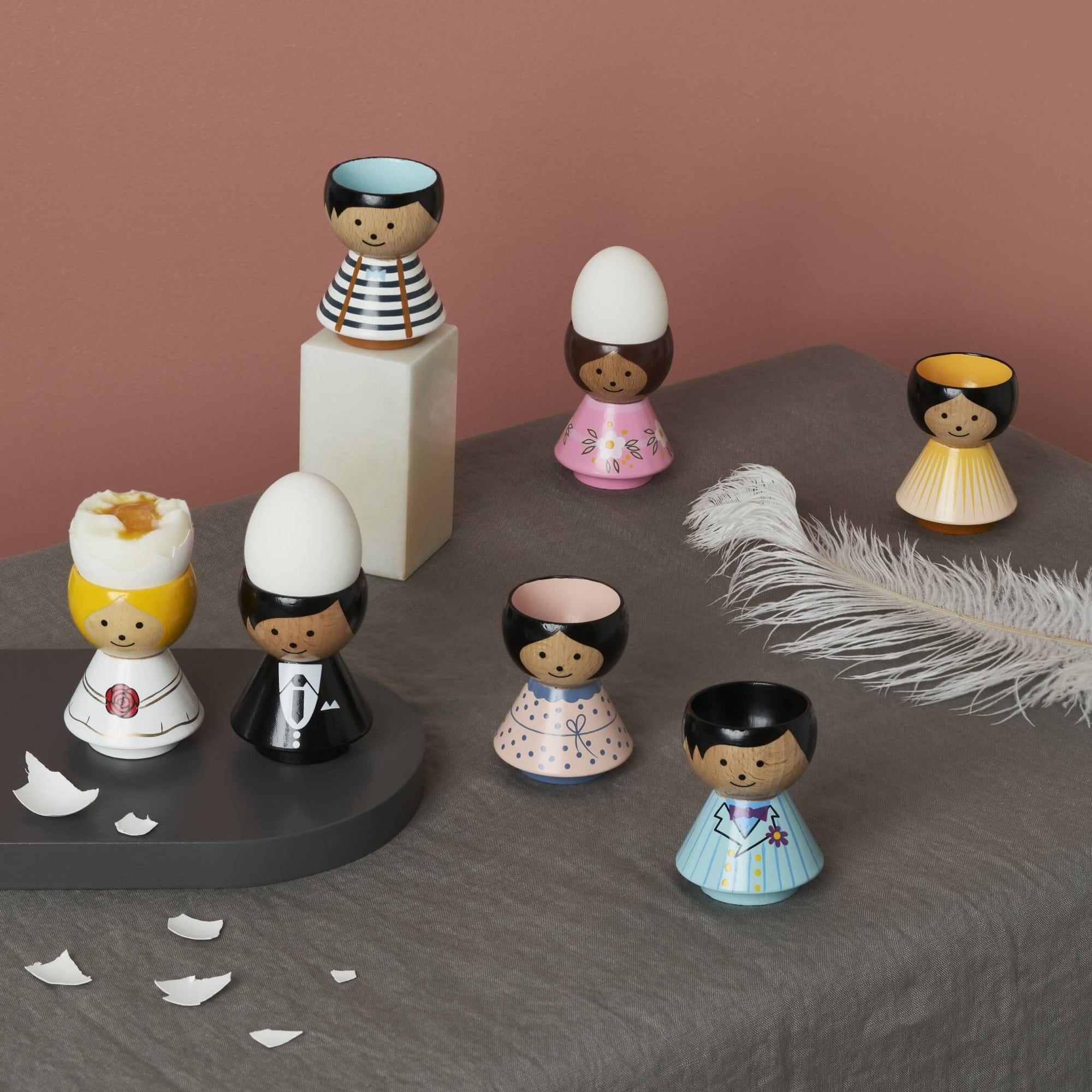 Egg Holder | Groom EGG HOLDER - Lucie Kaas