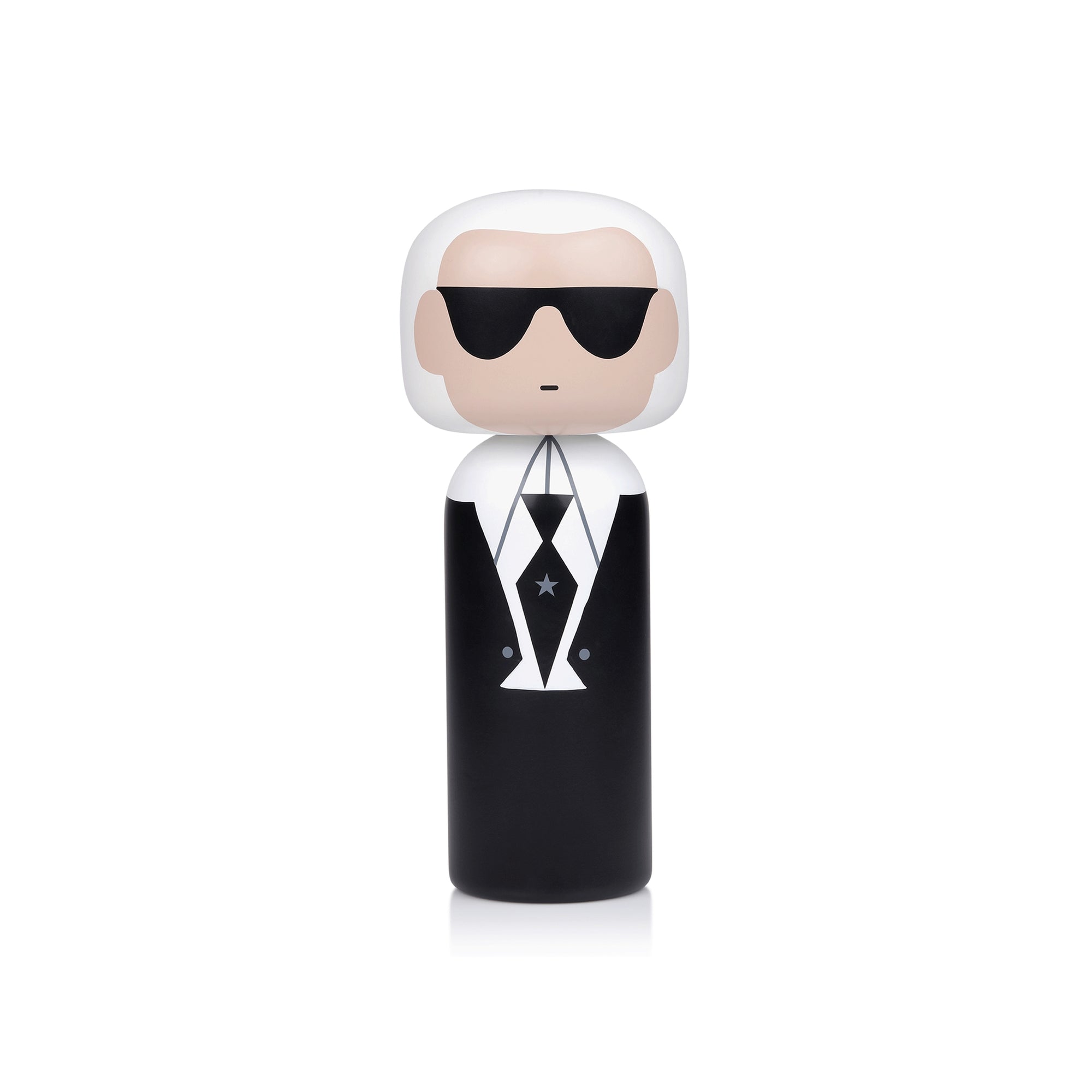 Karl in 360 degrees packshot