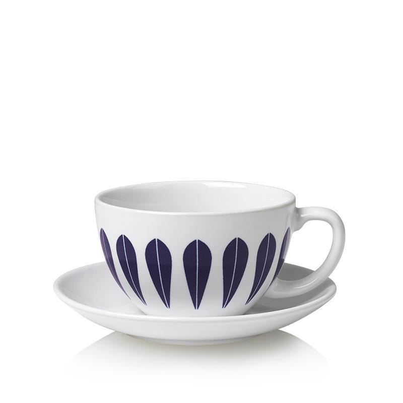 Tasse à thé et soucoupe Lotus | Blanc, Bleu foncé TASSE À THÉ et SOUCAPE - Lucie Kaas