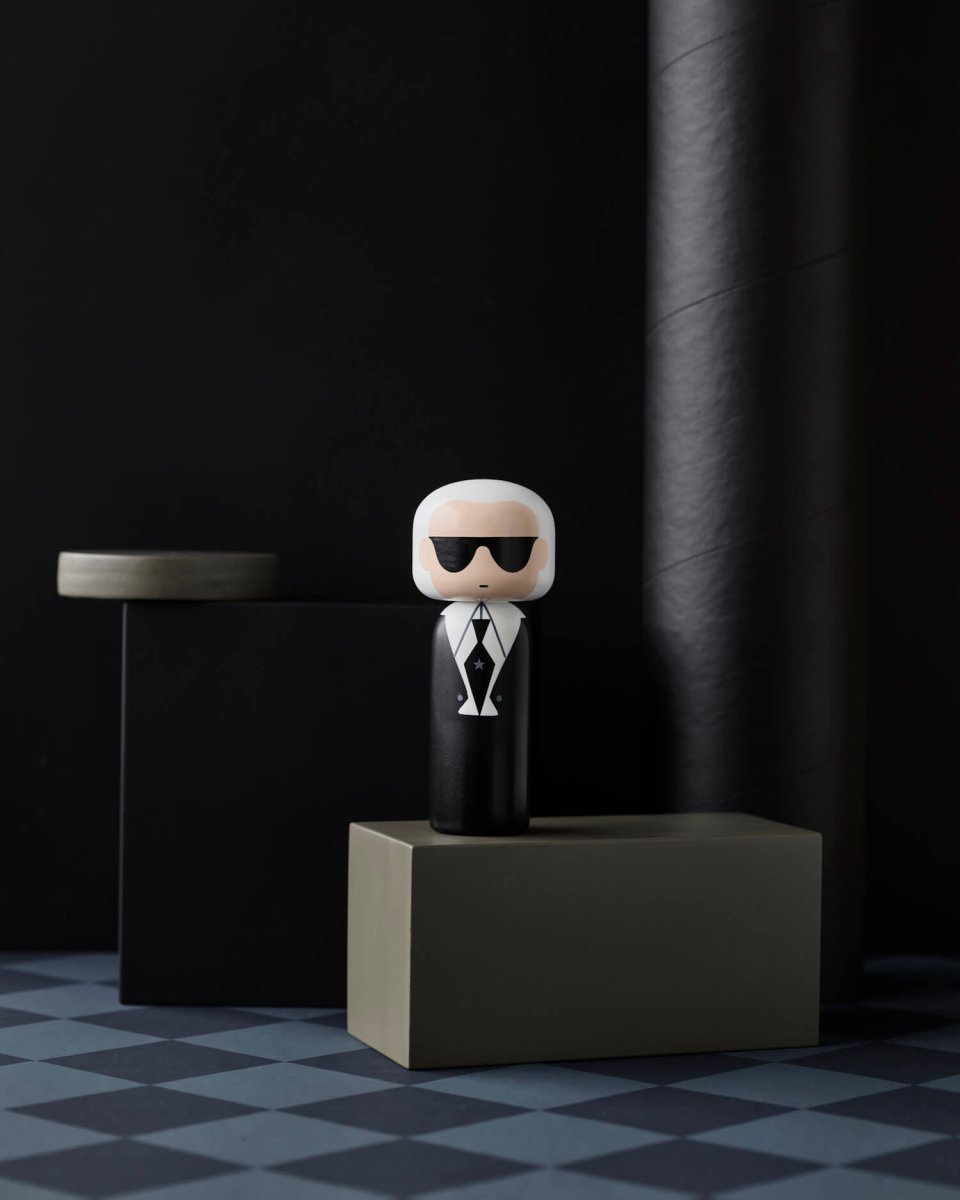 Karl Lagerfelds personlige Kokeshi auksjoneres ut på Sotheby's - Lucie Kaas