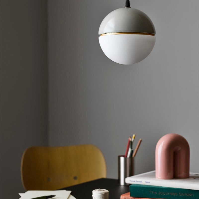 Liten pendellampe | Lys grå PENDANT LAMP - Lucie Kaas